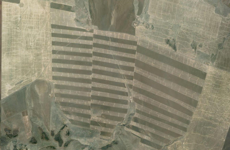 Illustration for article titled Satellite Images of Agricultural Fields Make the Earth Look 8-Bit